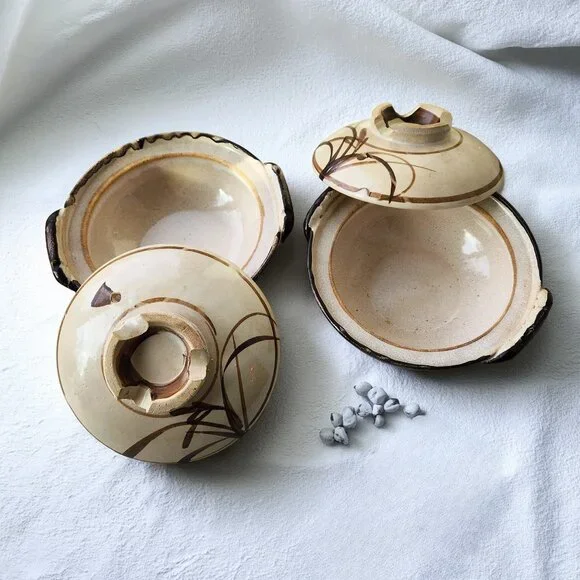 Sold - Picture 2 of 16